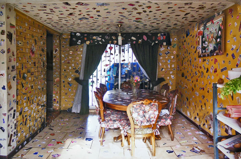 Comedor apestado: habitación intervenida (vista 005)