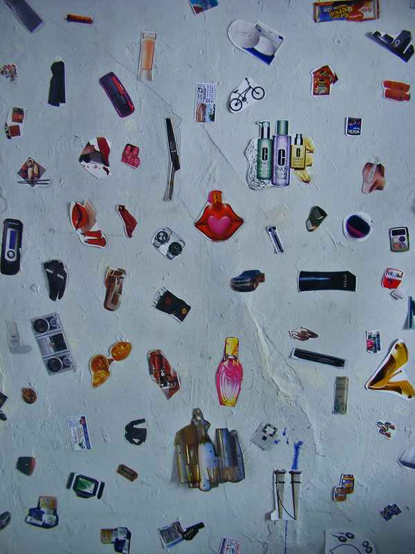 Estudio de FW apestado: habitación intervenida (vista 012)