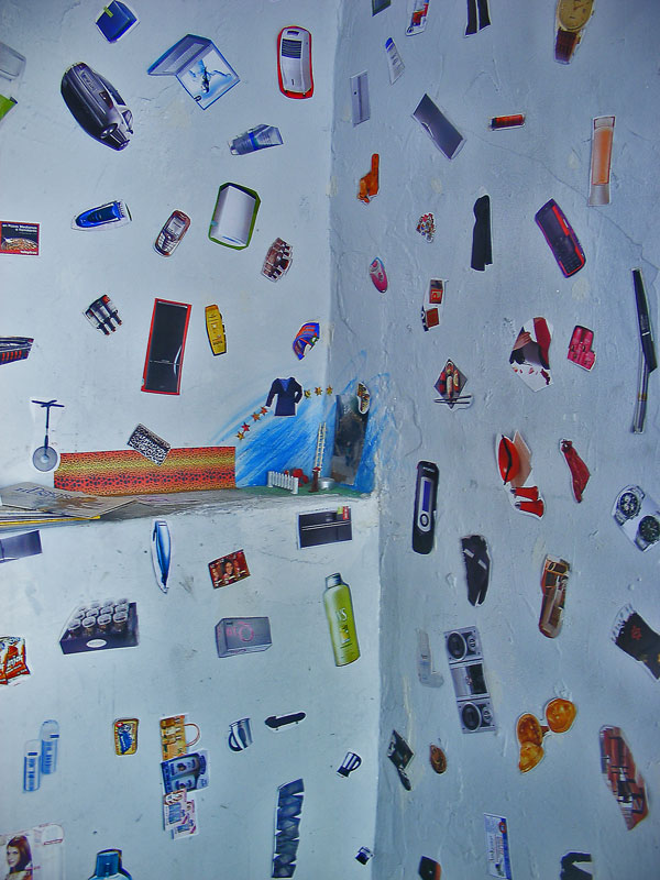 Estudio de FW apestado: habitación intervenida (vista 021)