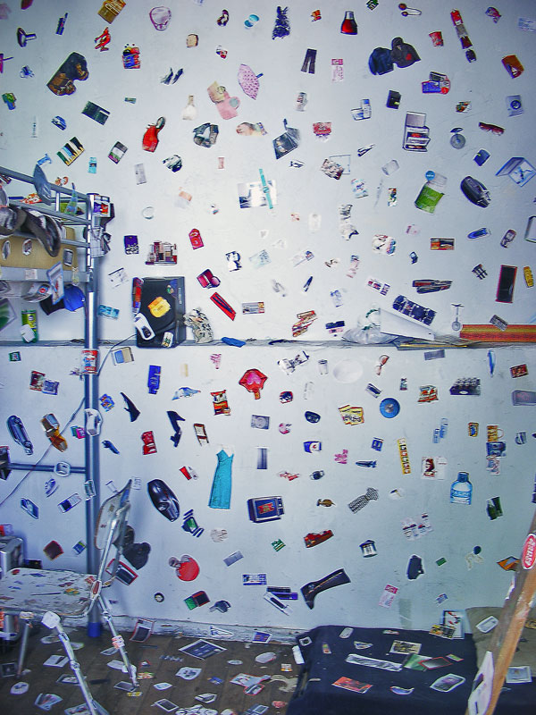 Estudio de FW apestado: habitación intervenida (vista 023)