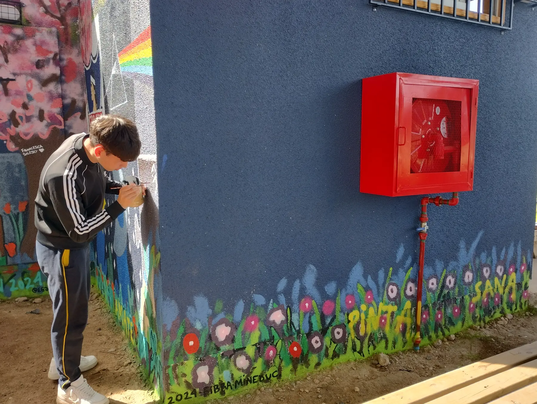 Taller de muralismo intensivo en Colegio Maria Pinto - registro 77